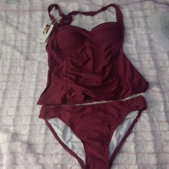 Cillet NWT Burgandy Halter Crisscross Ruched High Cut Tankini Swimsuit Size L - Picture 1 of 8